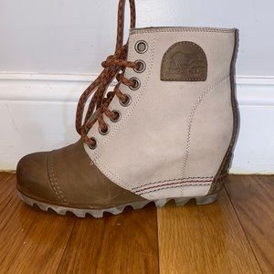 Sorel wedge bootie